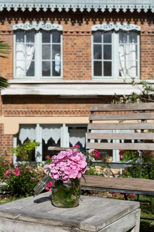 Jane'Laur - Honfleur Bed & Breakfast Bagian luar foto