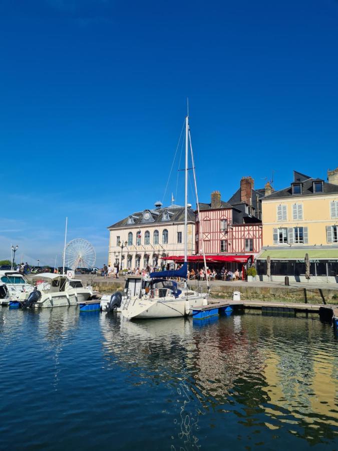 Jane'Laur - Honfleur Bed & Breakfast Bagian luar foto